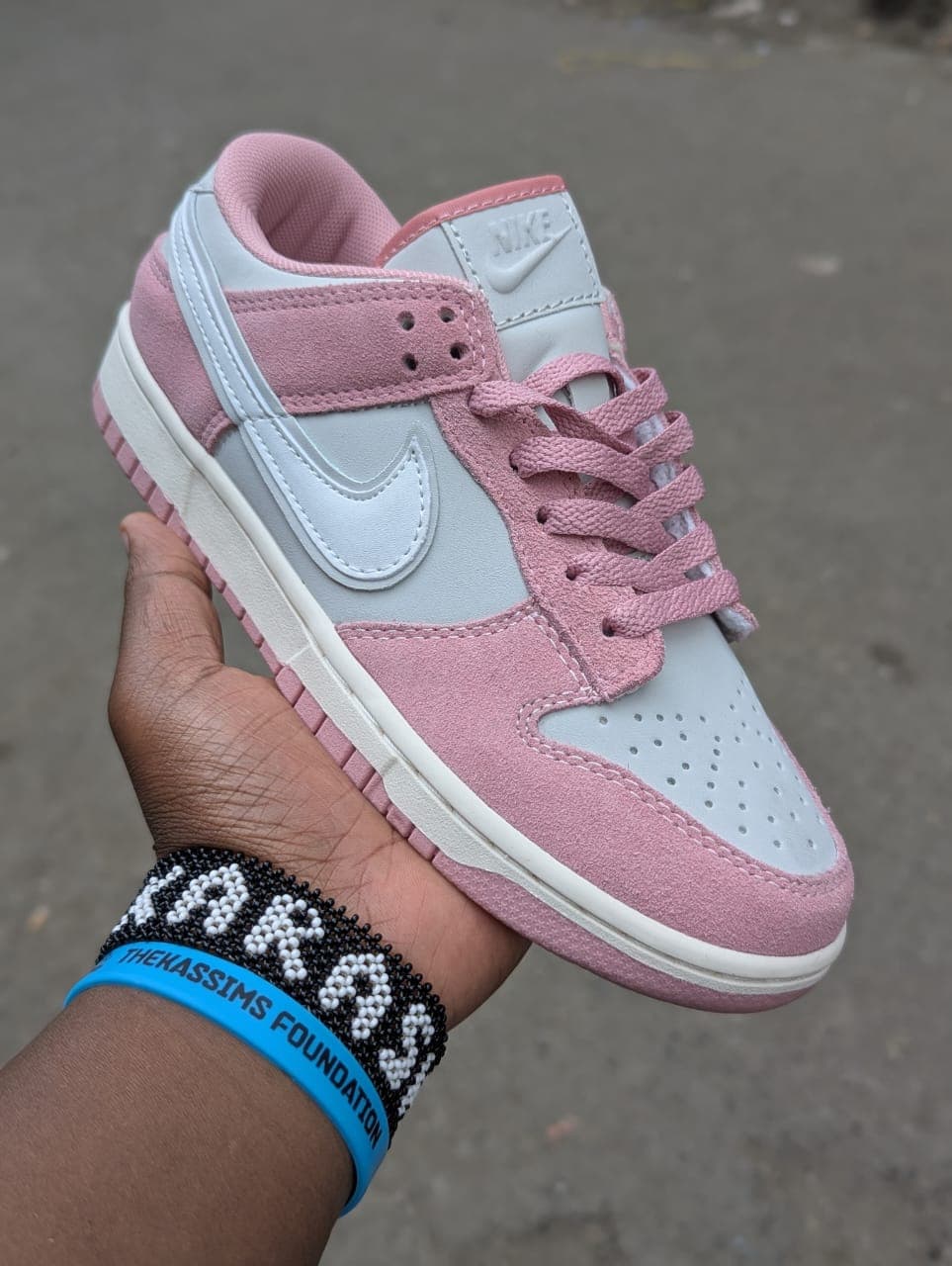 SB Dunk Rose Whisper Suede