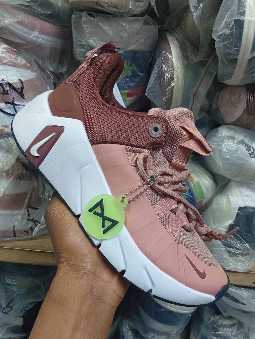 Metcon Rose Pink