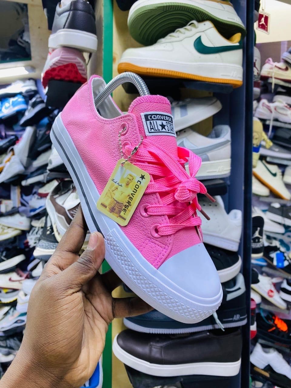 Converse Pink
