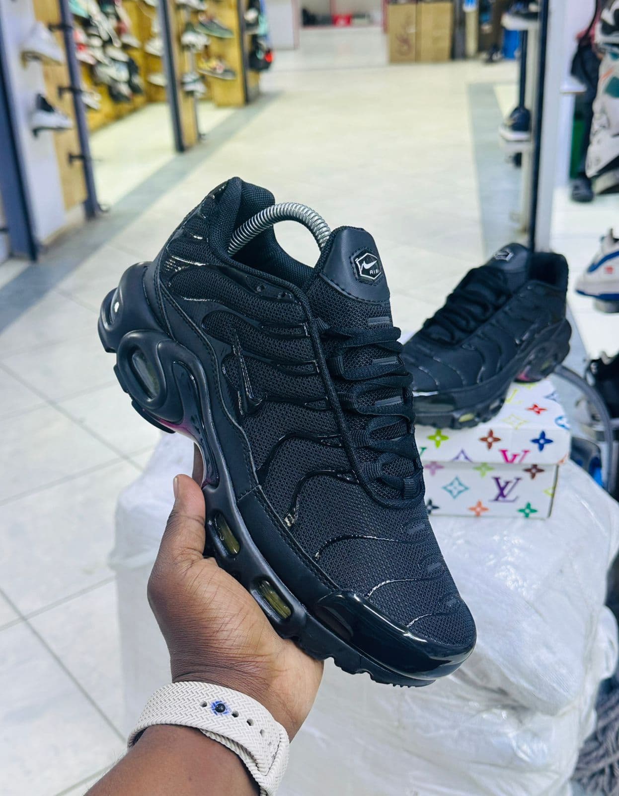 Nike TN Black